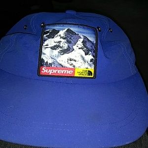 AUTHENTIC SUPREME/NORTHFACE HAT